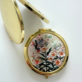 NAMIN Craft Portable Korean Mother-of-Pearl Double-Sided Compact Mirror (70mm x 75mm) Butterfly and Flower White _ 1x Magnifying Mirror, One-Touch Open, Korean Traditional Handicraft, Souvenir, Made in Korea